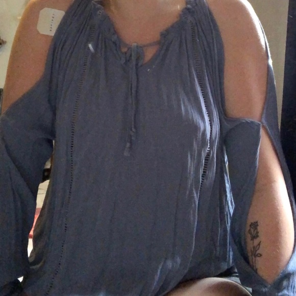 Rue 21 cut out blouse - Picture 1 of 2